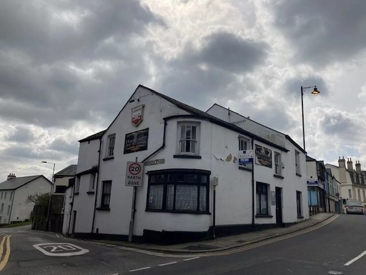 The Hanbury Arms Hotel & Museum